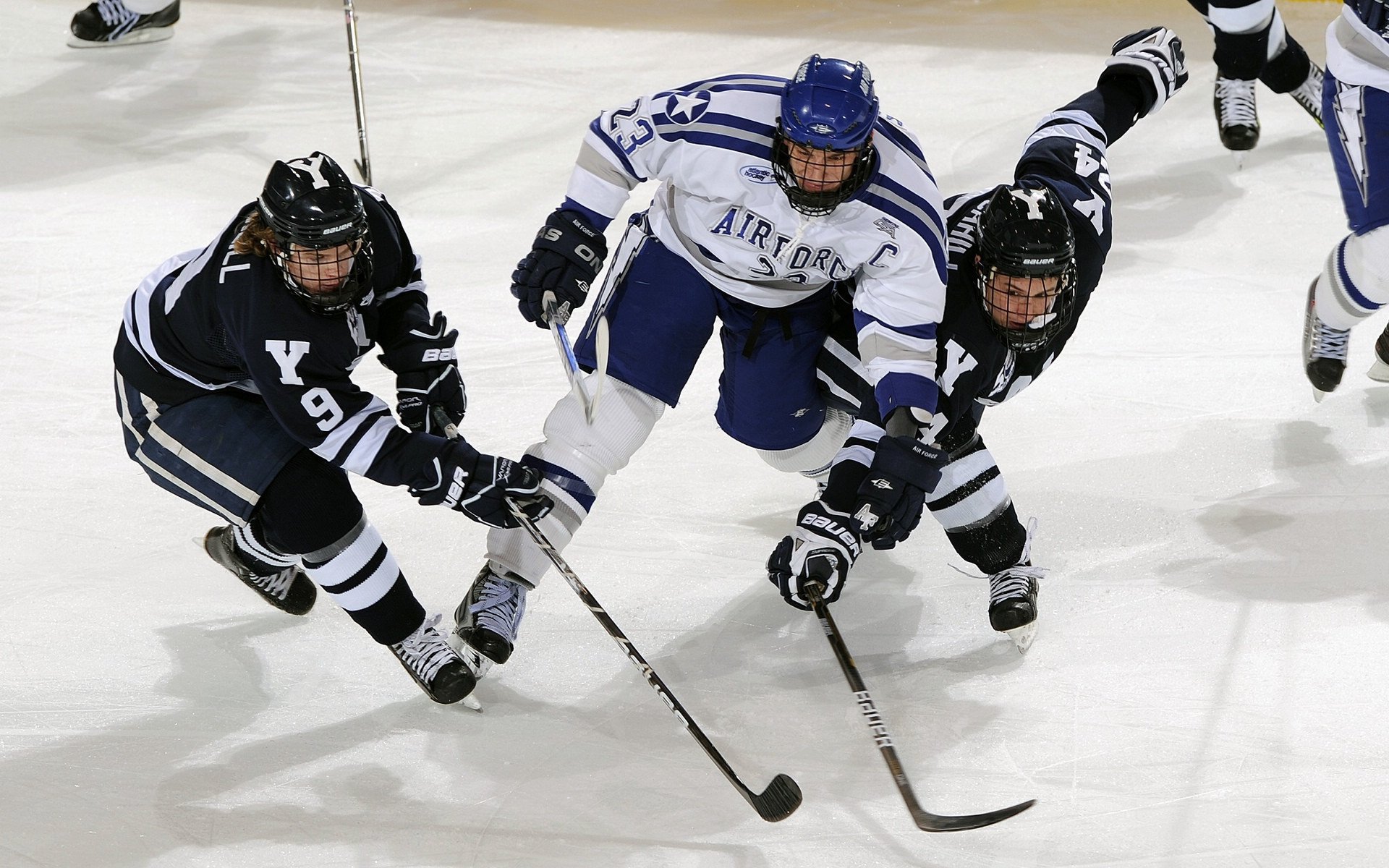 国际青少年篮球三分大赛 中国小将命中率全场最高